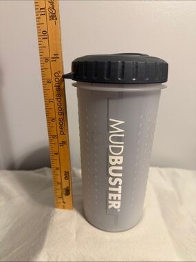 MudBuster Large Dog Paw Cleaner with removable insert for easy cleaning NWOT